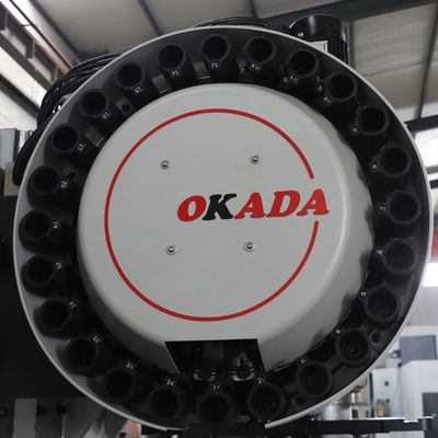 Centro de mecanización 5axis de la fresadora del CNC del centro de mecanización de la vertical de la alta precisión 855 en venta con gran precio