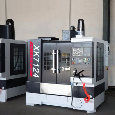 Mini CNC chino de 4 ejes que muele la fresadora de aluminio vertical del CNC XK7124/XH7124
