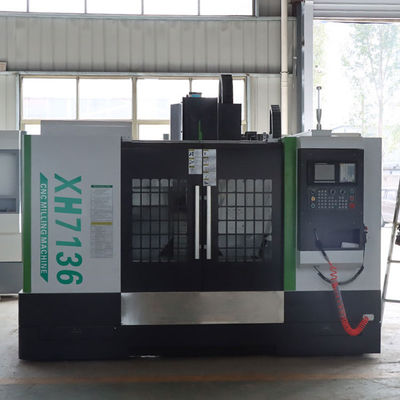Precio de la fresadora del CNC del metal del centro de mecanización de la vertical VMC XK7136 XH7136